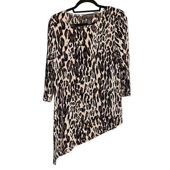 Chicos Travelers Top Leopard Animal Print Asymmetrical Slinky Size 0 US Small - Picture 1 of 8
